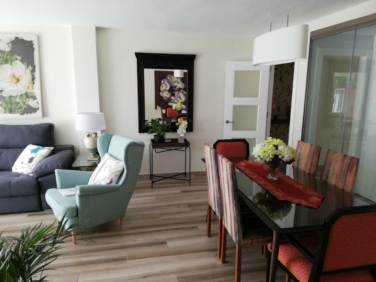 Apartamento Aurora Малага Екстер'єр фото