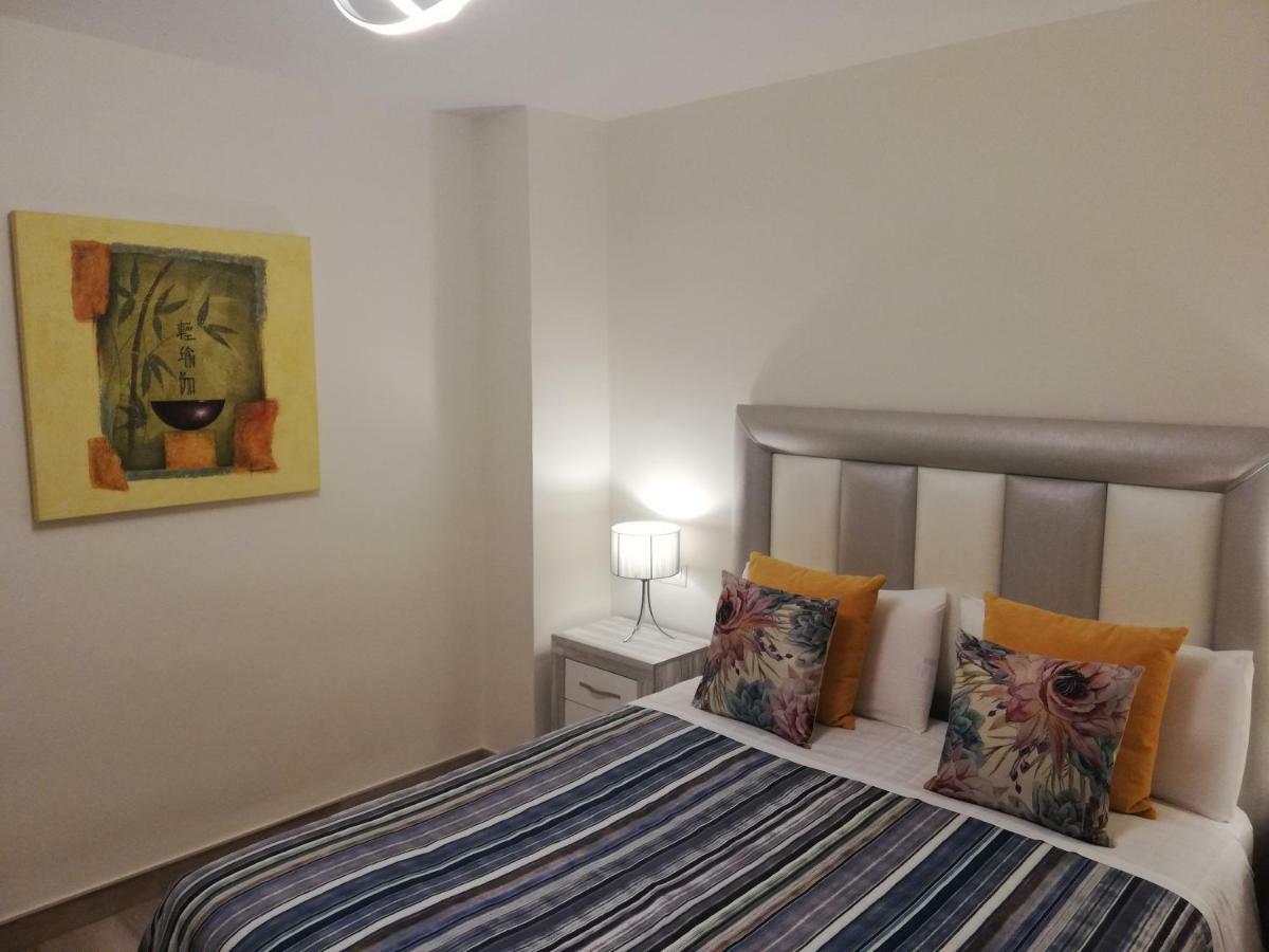 Apartamento Aurora Малага Екстер'єр фото